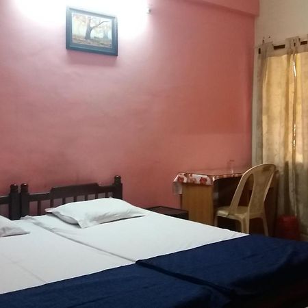 Classic Tourist Home Kochi Екстериор снимка